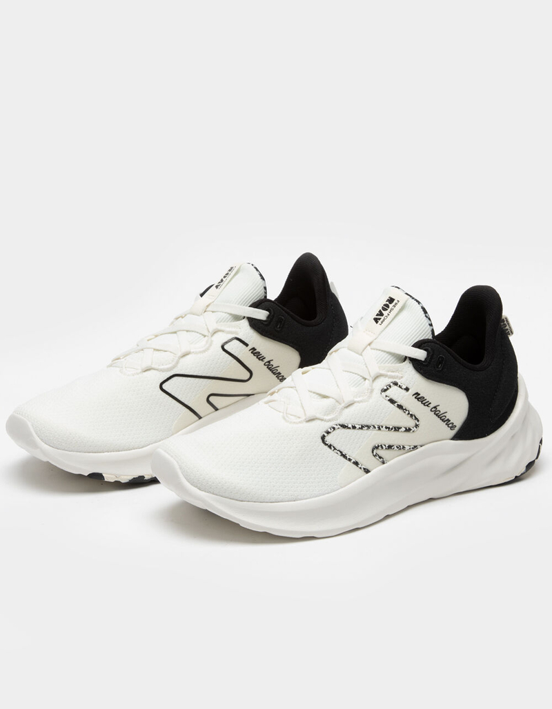 NEW BALANCE WROAVV2 Womens Shoes image number 0
