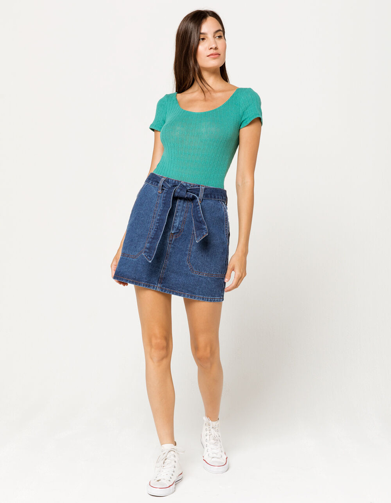 SKY AND SPARROW Textured Scoop Neck Hunter Bodysuit image number 3