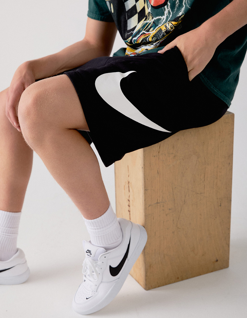 NIKE Sportswear Club Mens Sweat Shorts image number 3