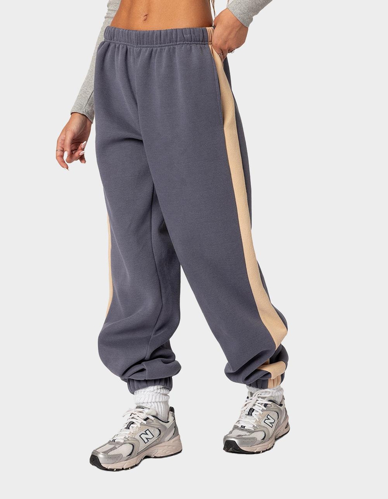 EDIKTED Saturn Oversized Womens Pants image number 0