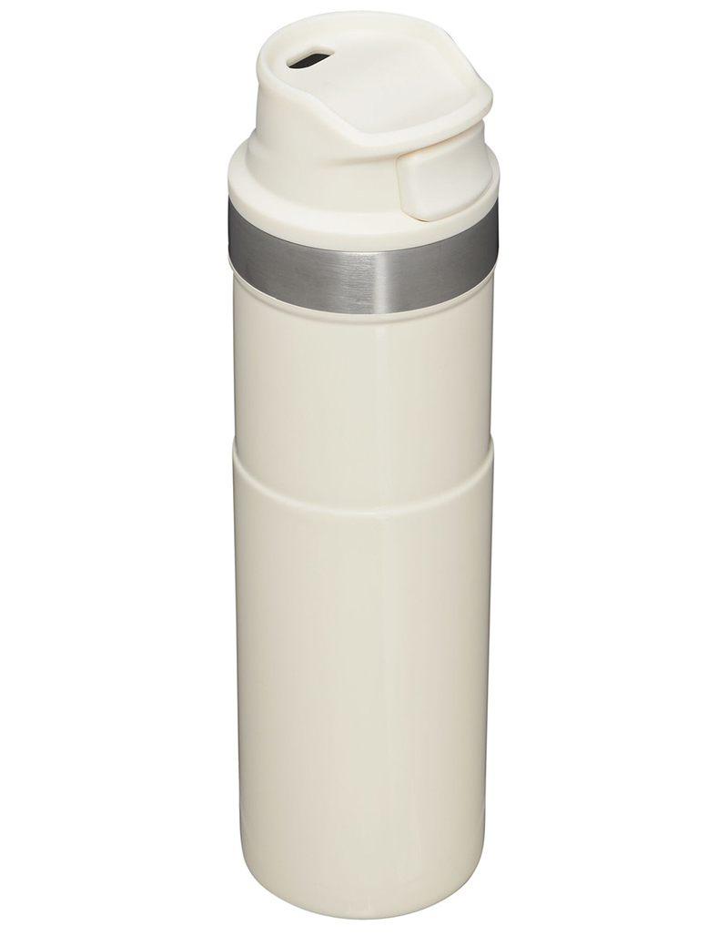 STANLEY 20 oz Classic Trigger-Action Travel Mug image number 2