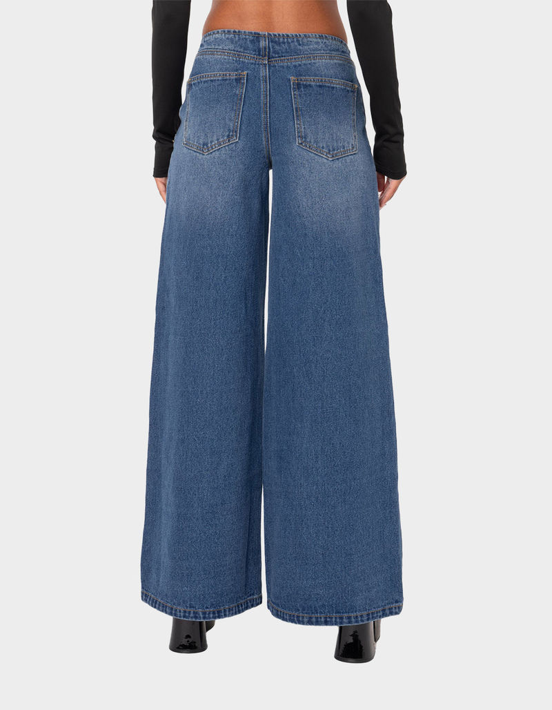 EDIKTED Low Rise Wide Jeans image number 3