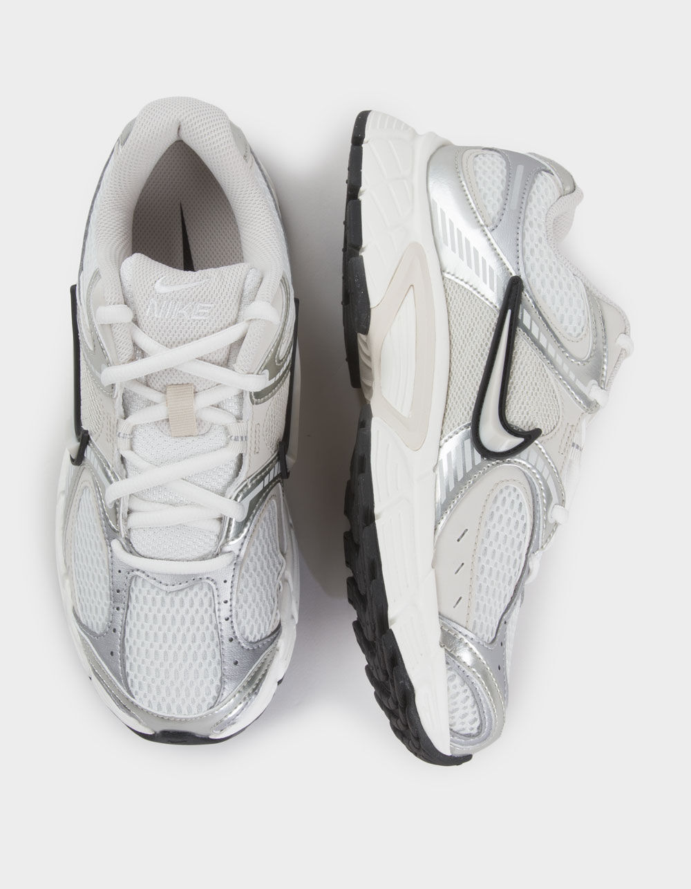 NIKE V5 RNR Womens Shoes - WHITE COMBO - 8.5 | Tillys
