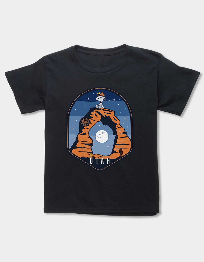 PEANUTS Beagle Scout Snoopy Utah Unisex Kids Tee image number 0