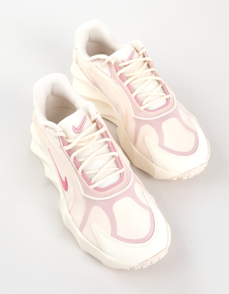 NIKE Aura Edge Womens Shoes image number 4