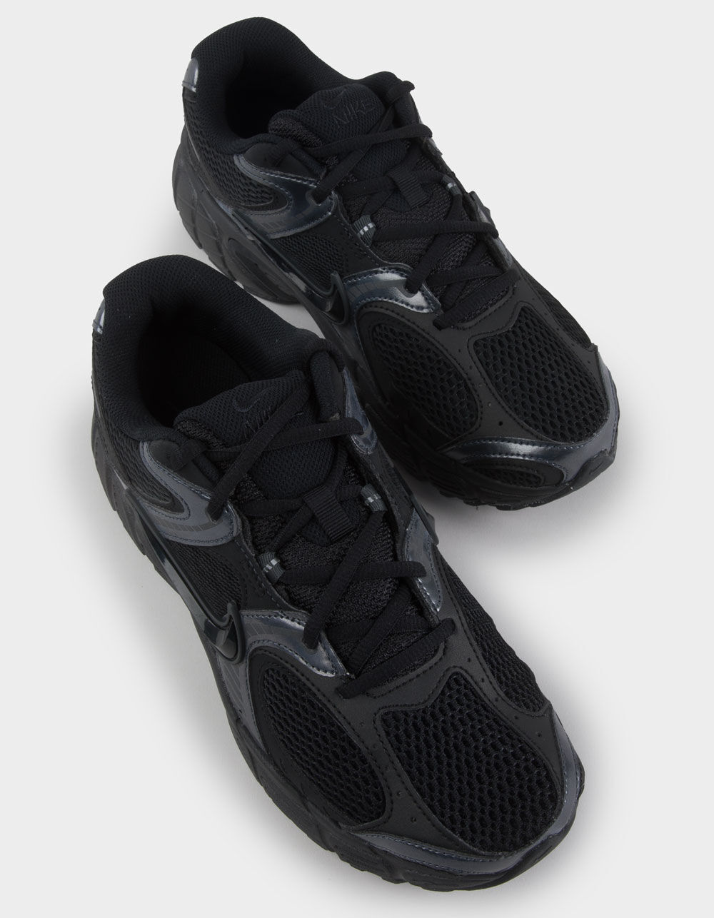 NIKE V5 RNR Mens Shoes - BLACK/BLACK - 6 | Tillys