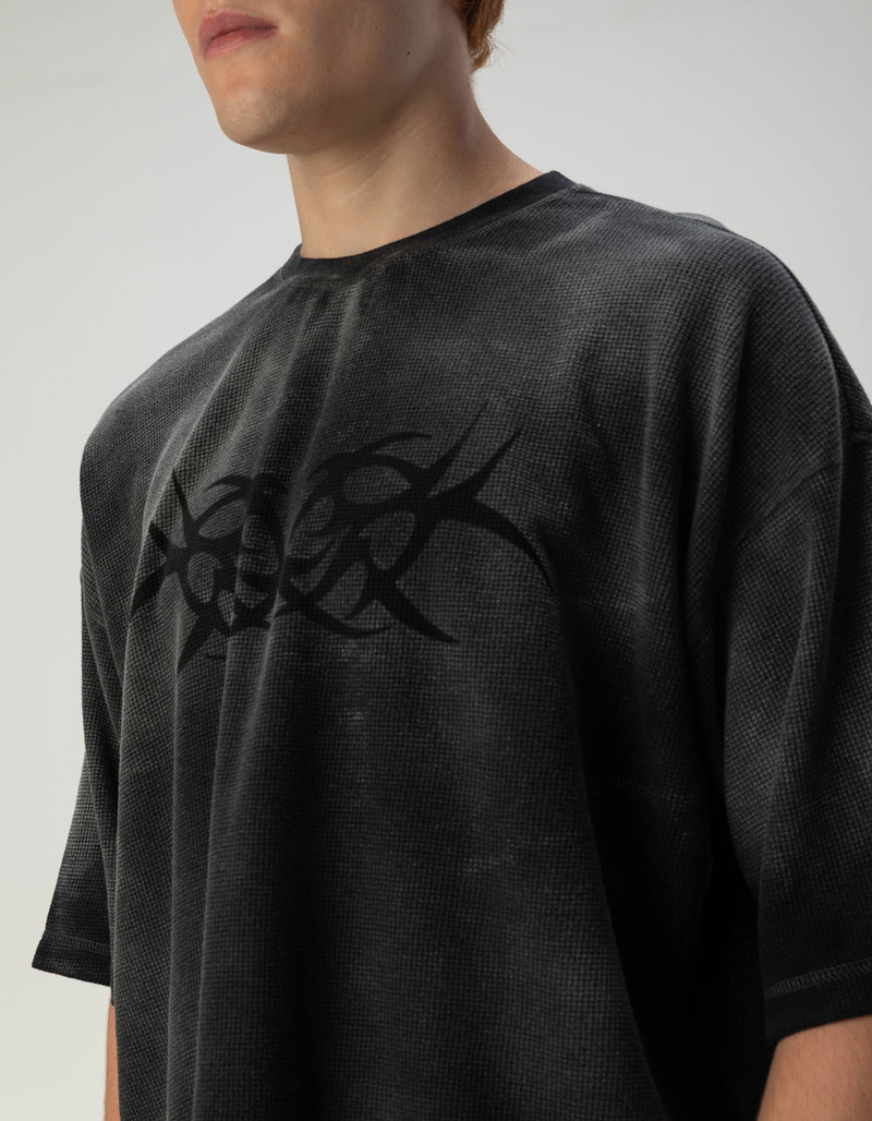 RSQ Mens Textured Baggy Crop Tee image number 2