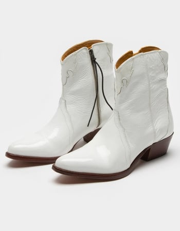 FREE PEOPLE New Frontier Womens White Western Boots Alternative Image