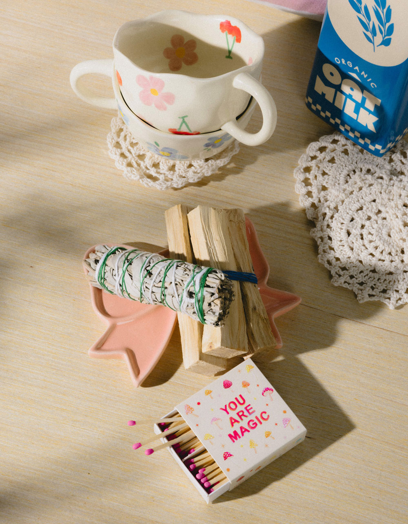 TILLYS HOME Bow Trinket Dish image number 4