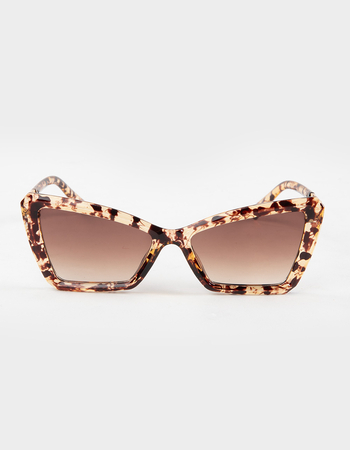 RSQ Angular Cat Eye Sunglasses Alternative Image