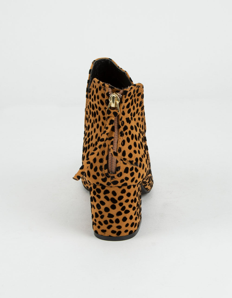 QUPID Chop Out Womens Booties image number 3