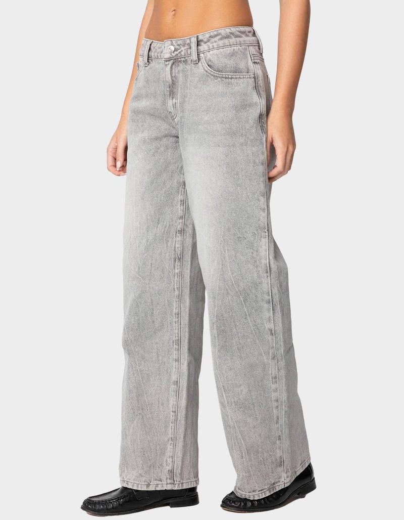 EDIKTED Magda Low Rise Acid Wash Jeans image number 2