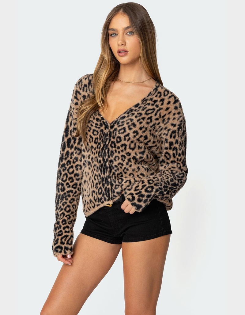 EDIKTED Leopard Printed V-Neck Cardigan image number 2