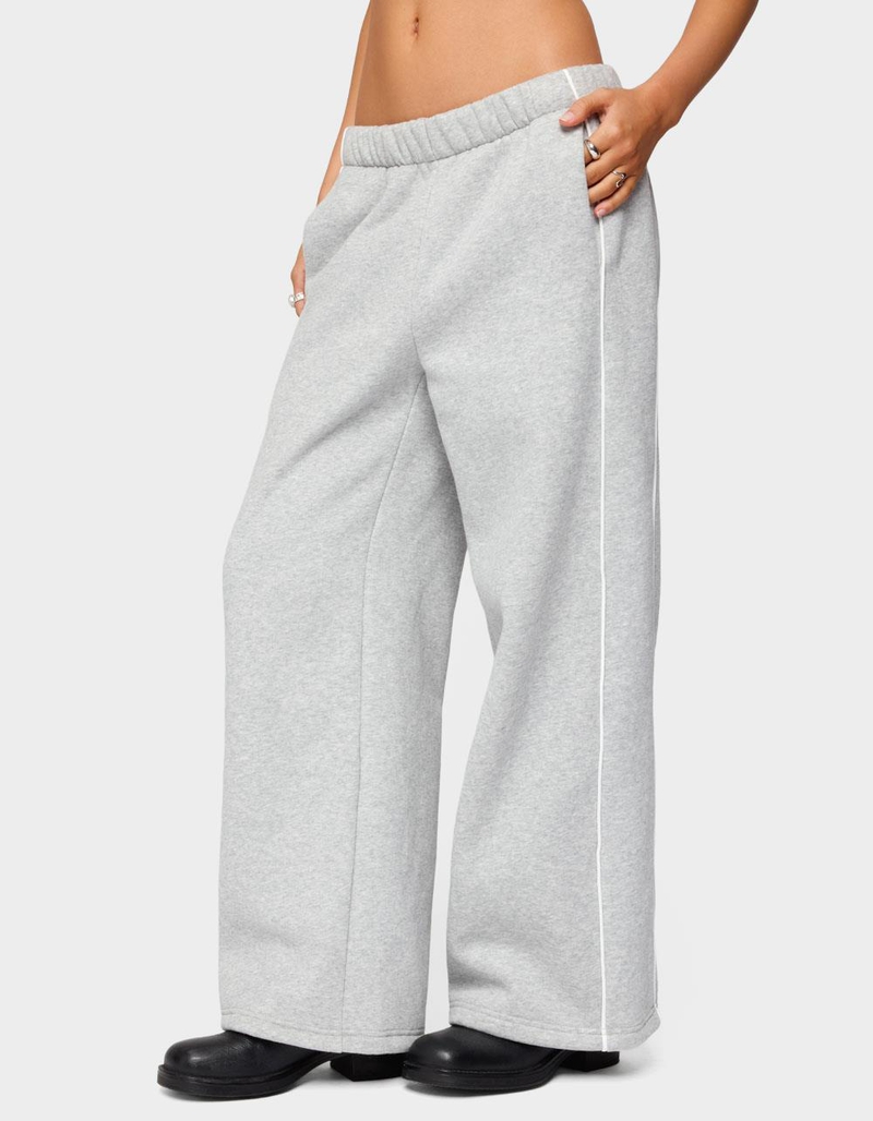 EDIKTED Petite Autumn Sweatpants image number 1