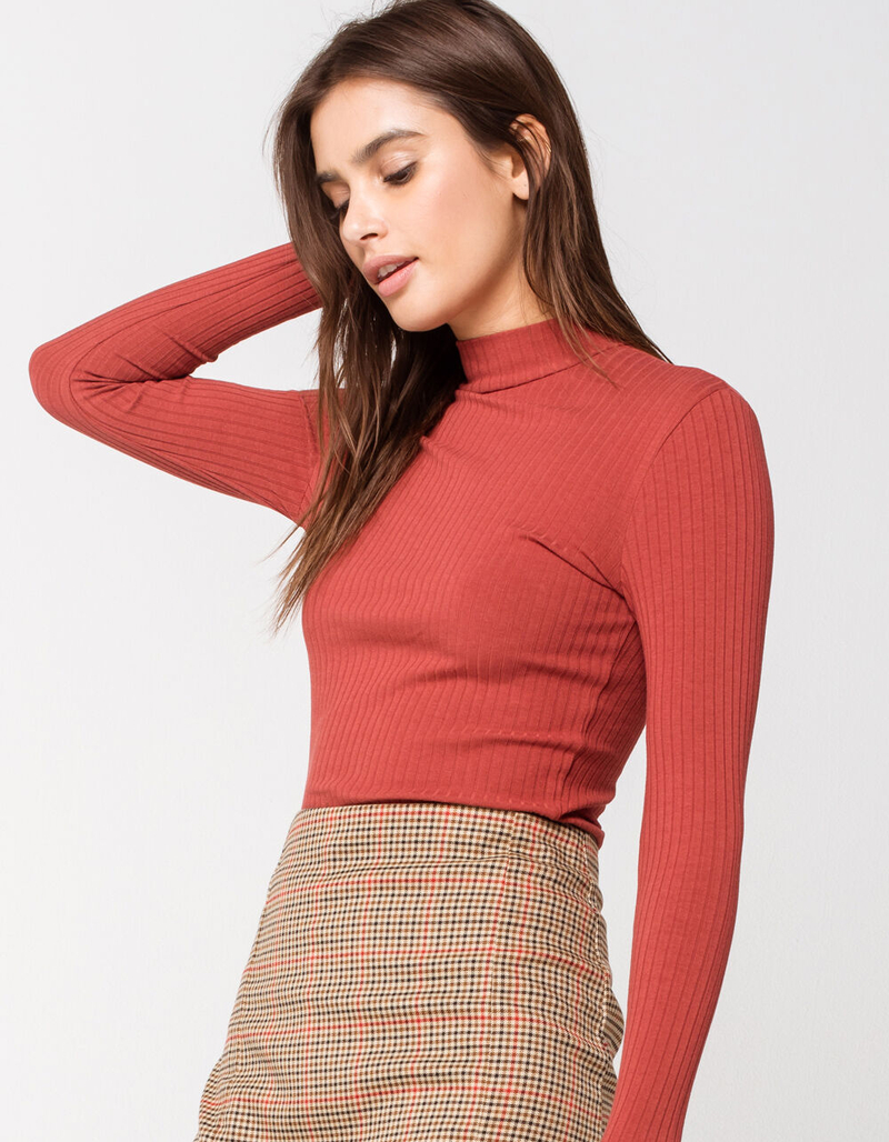 DESTINED Rib Mock Neck Rust Womens Tee image number 1