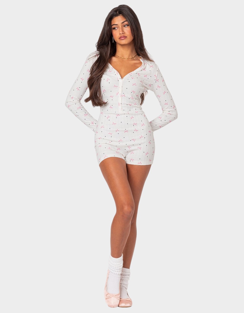 EDIKTED Mindy Printed Pointelle Romper image number 0