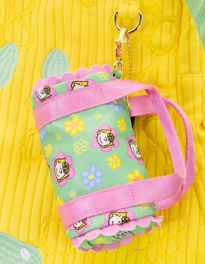 PEANUTS Mini Duffle Bag Charm Blind Box image number 3