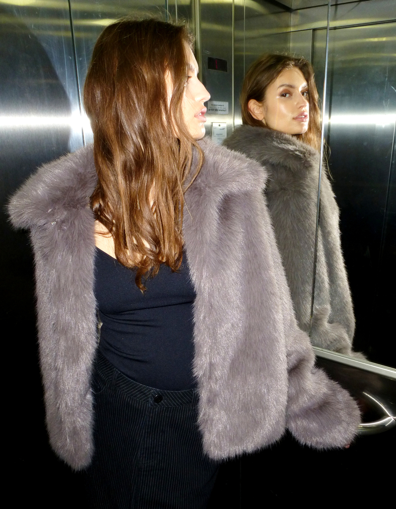NOISY MAY Evie Womens Faux Fur Jacket image number 5