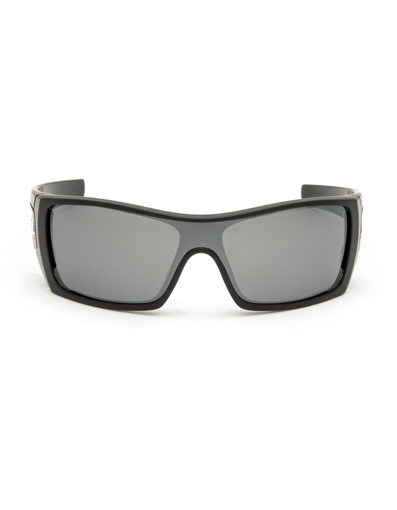 OAKLEY SI Batwolf USA Flag Sunglasses image number 1