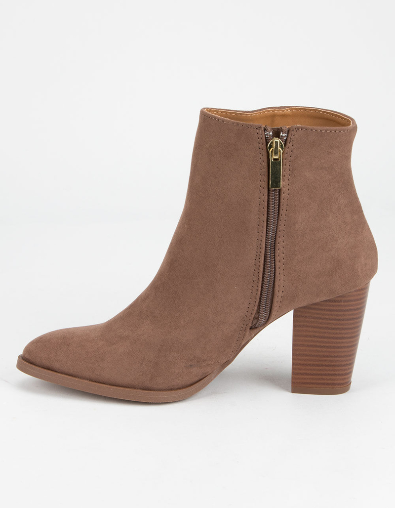 QUPID Clean Taupe Womens Booties image number 2