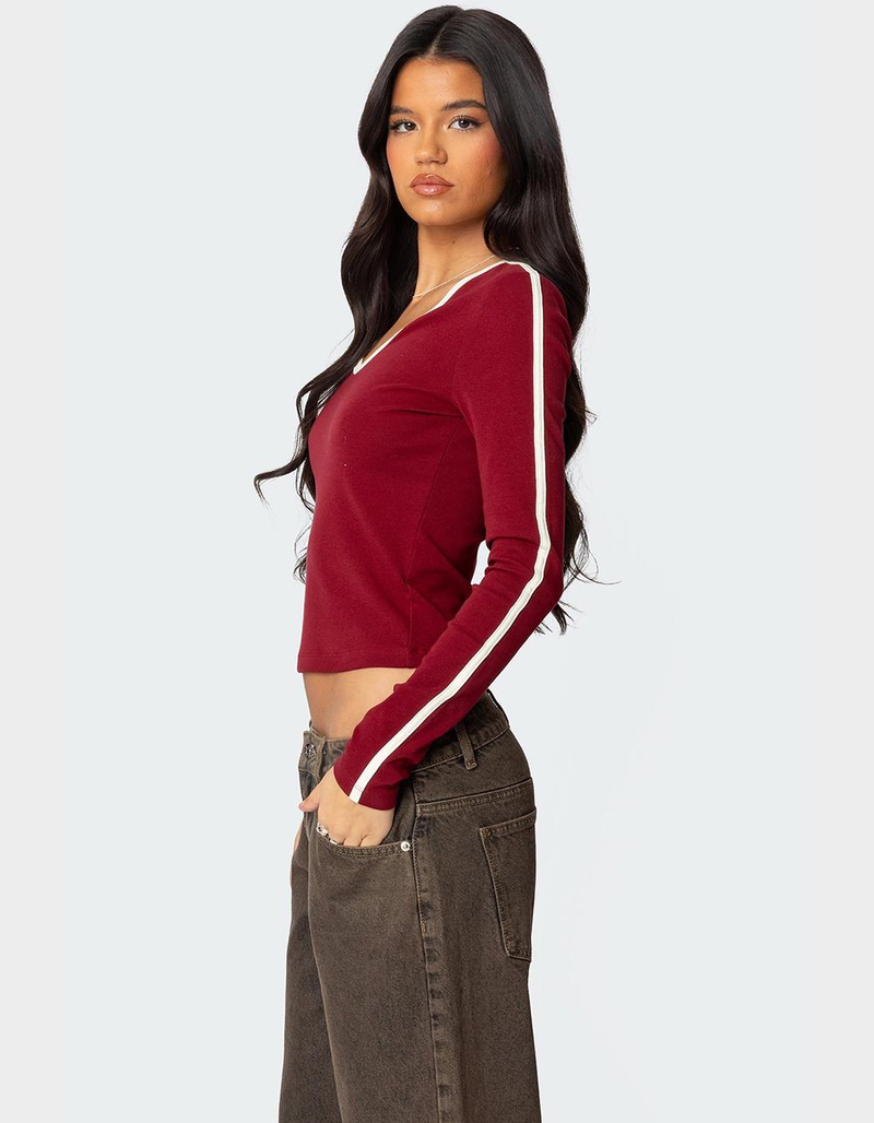 EDIKTED Contrast V-Neck Long Sleeve Tee image number 2