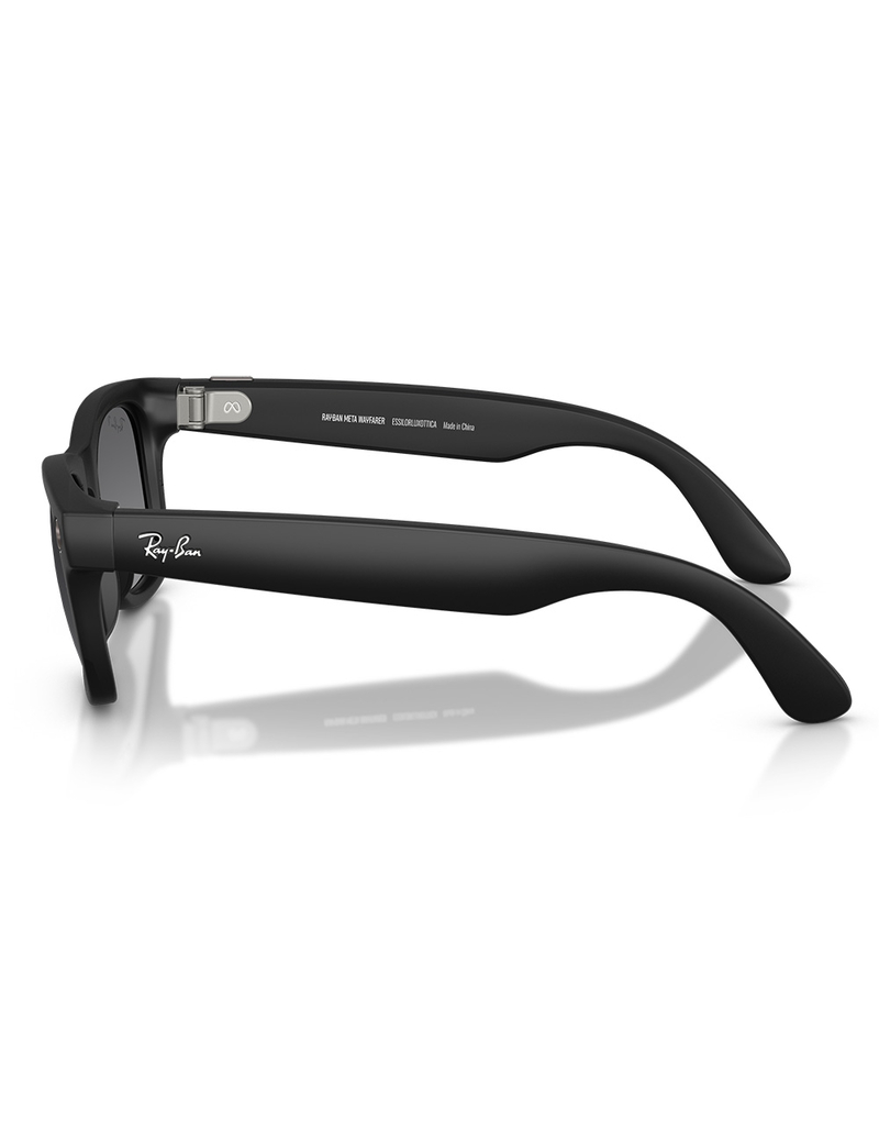 RAY-BAN Meta Wayfarer Polarized Sunglasses image number 2