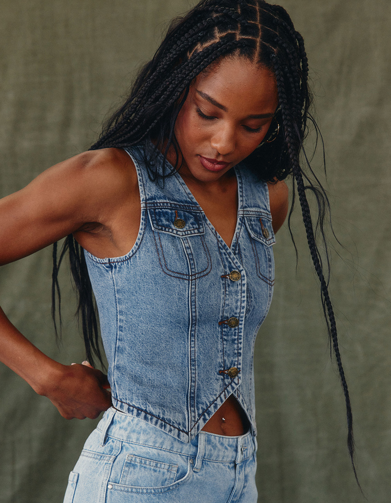 WEST OF MELROSE Womens Denim Vest image number 2