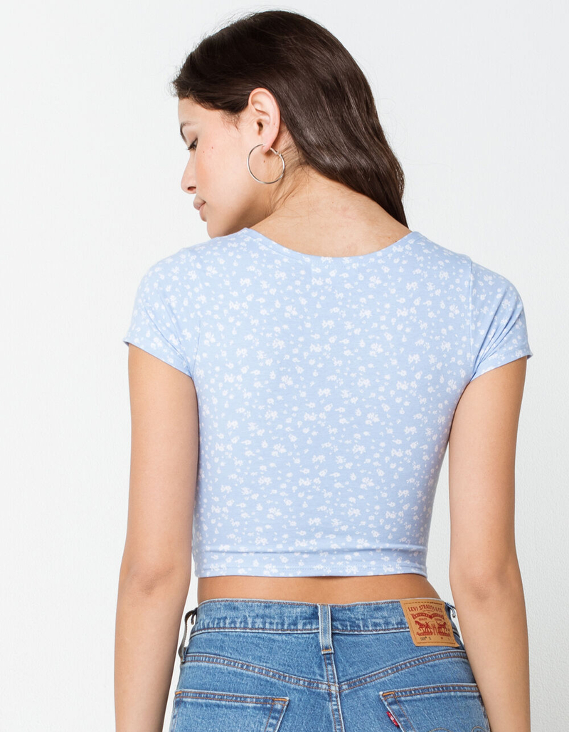 IVY & MAIN Ditsy Surplice Womens Light Blue Crop Top image number 2
