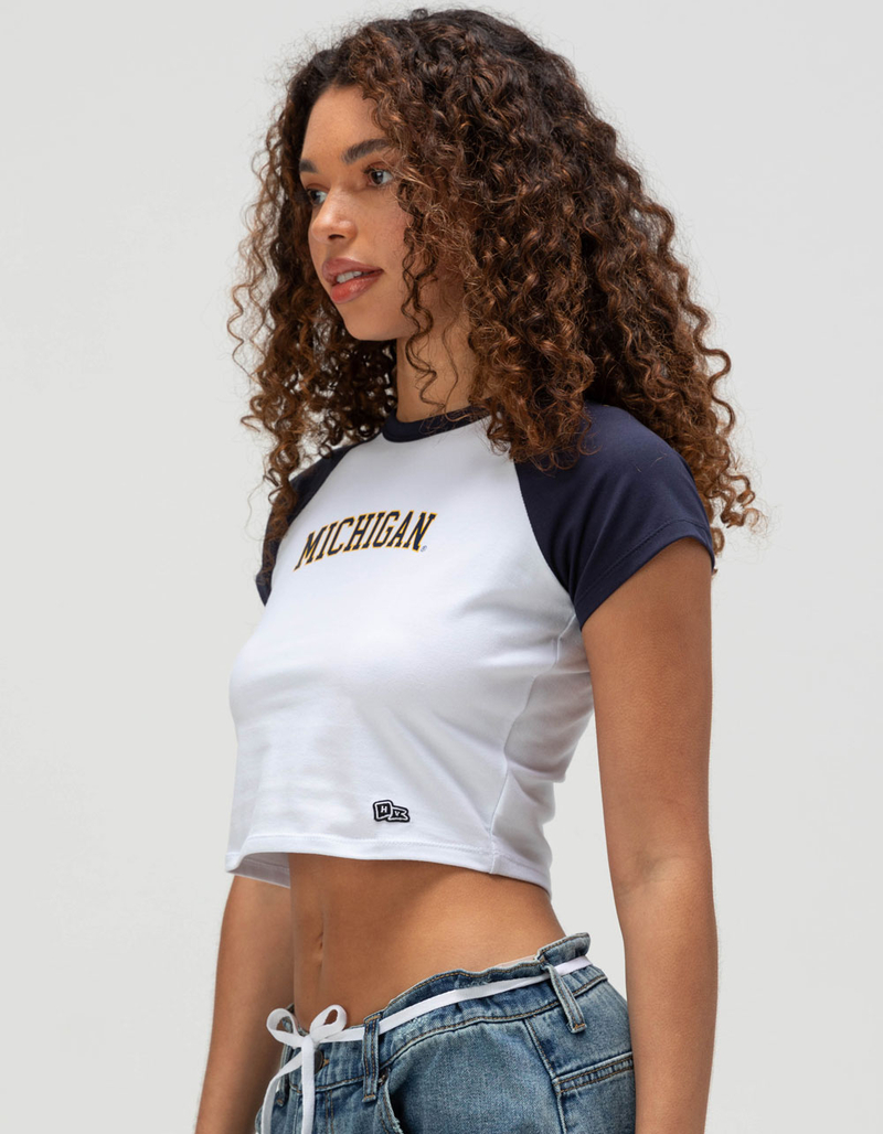 HYPE AND VICE University Of Michigan Womens Raglan Crop Tee image number 2