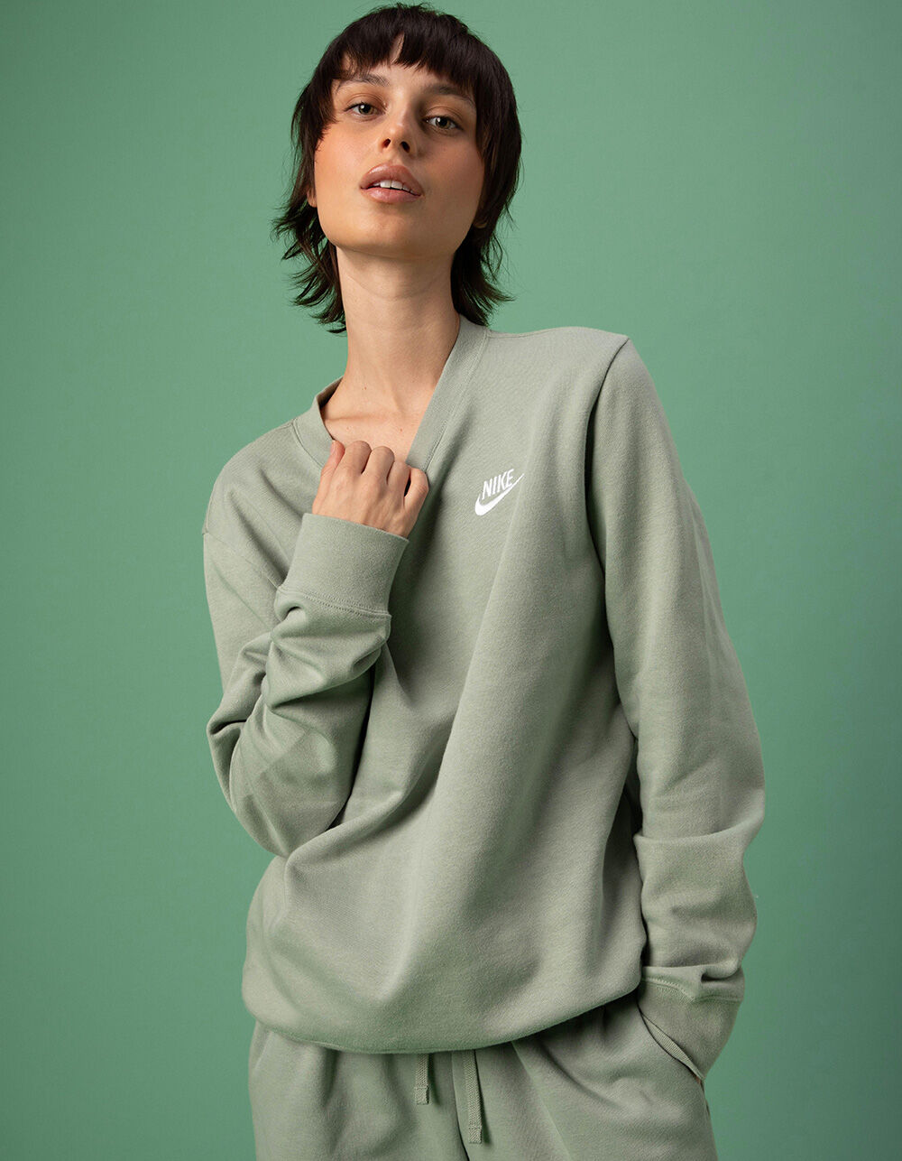 nike sage green sweatshirt
