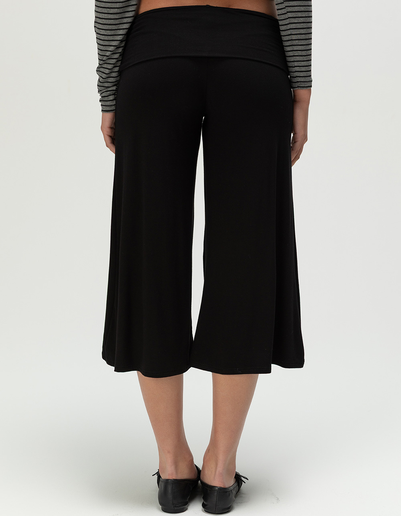 FULL TILT Womens Low Rise Gaucho Pants image number 2