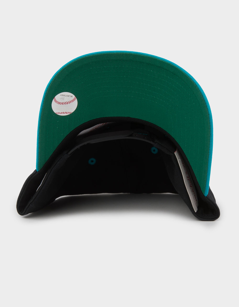 MITCHELL & NESS Florida Marlins Tail Sweep 2.0 Pro Snapback Hat image number 4