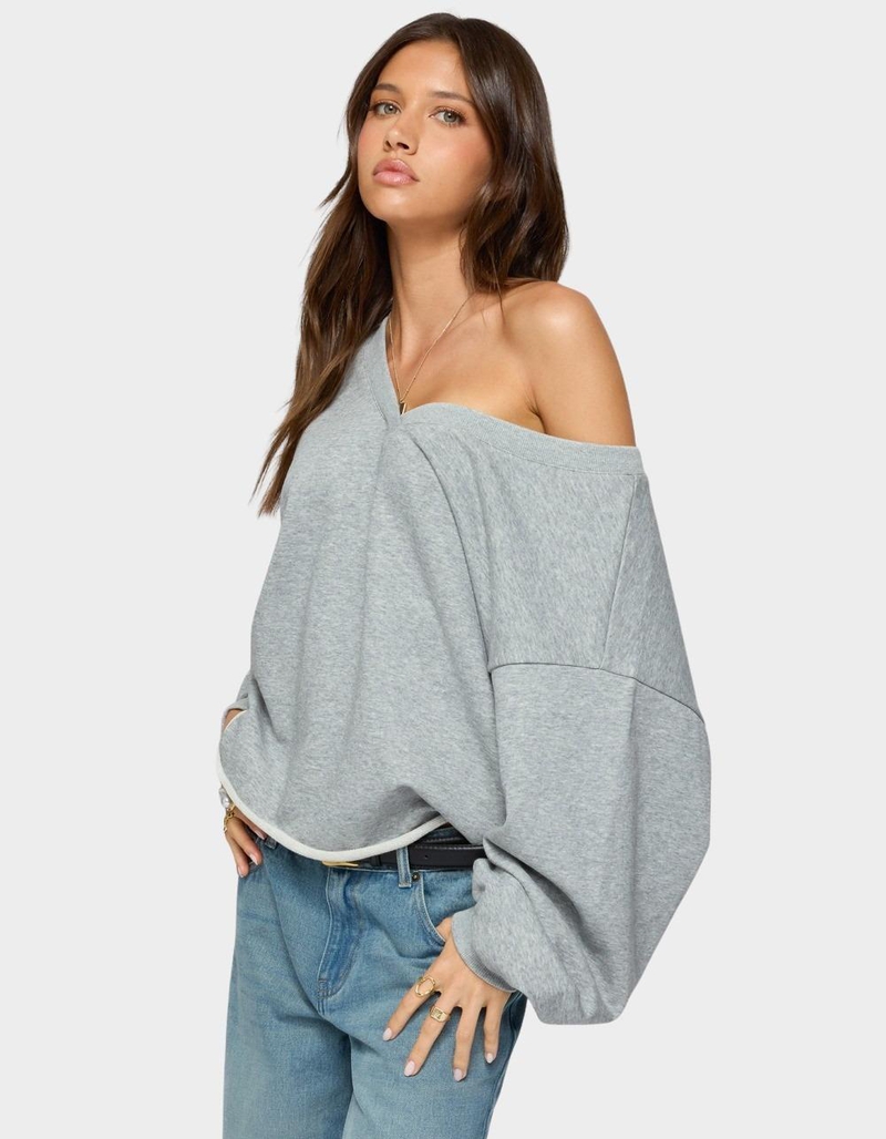 EDIKTED Winfred Oversized V-Neck Sweatshirt image number 1