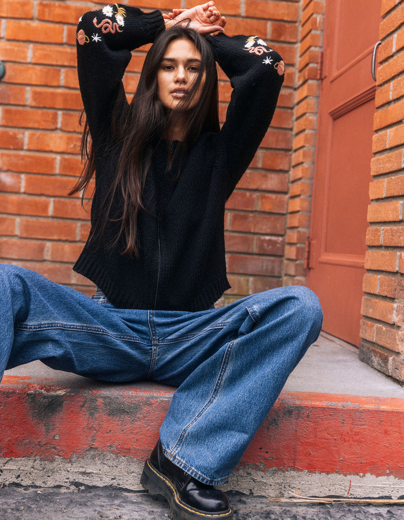 VOLCOM Stoned Boyfriend Womens High Rise Jeans image number 3