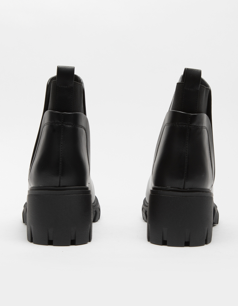 SODA Lug Gore Womens Chelsea Boots image number 3