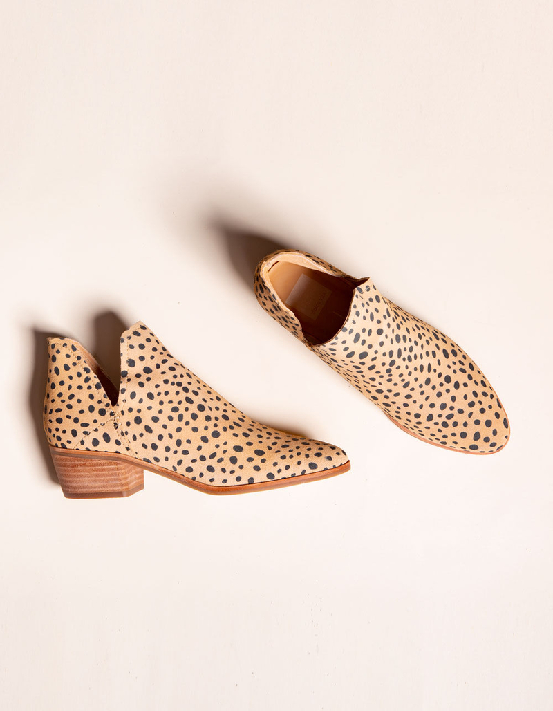 DOLCE VITA Chop Out Leopard Womens Booties image number 1