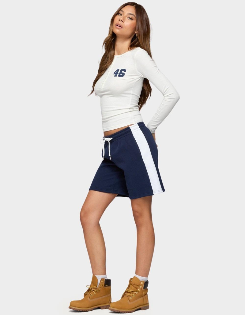 EDIKTED Contrast Nylon Bermuda Shorts image number 3