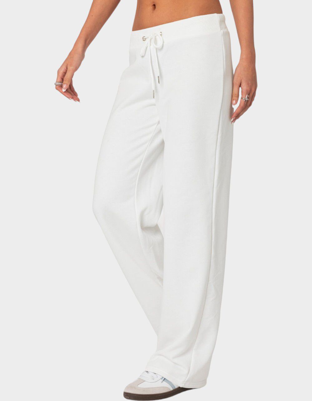EDIKTED Quinn Straight Leg Sweatpants - WHITE | Tillys