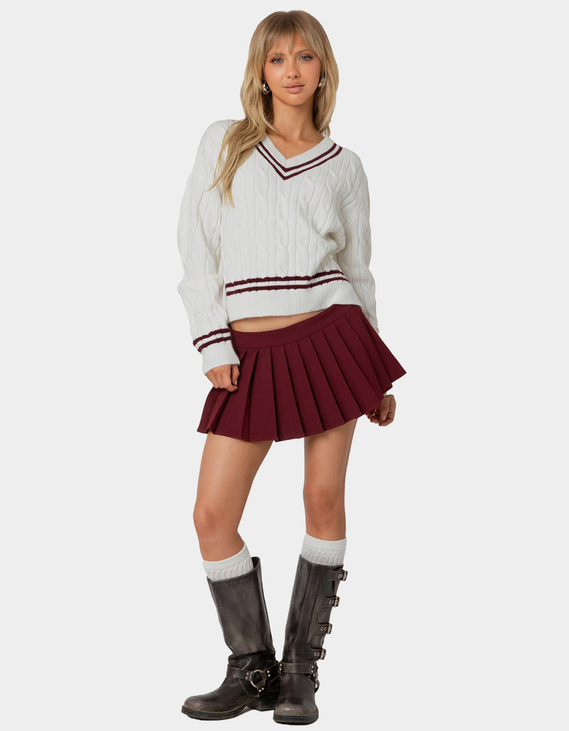 EDIKTED Dean V-Neck Cable Knit Sweater image number 4