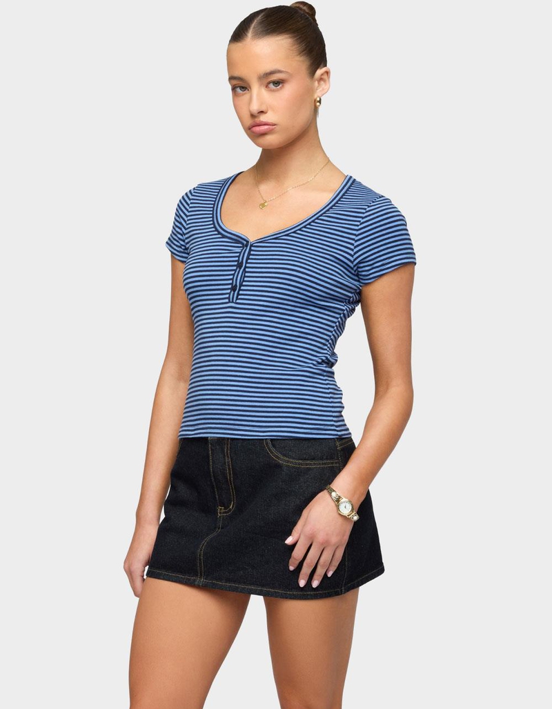 EDIKTED Kady Striped Henley Tee image number 1