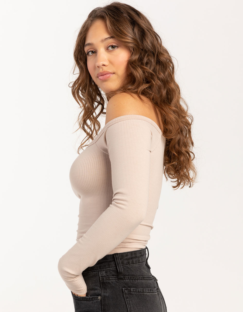 RSQ Womens Off Shoulder Long Sleeve Top image number 2