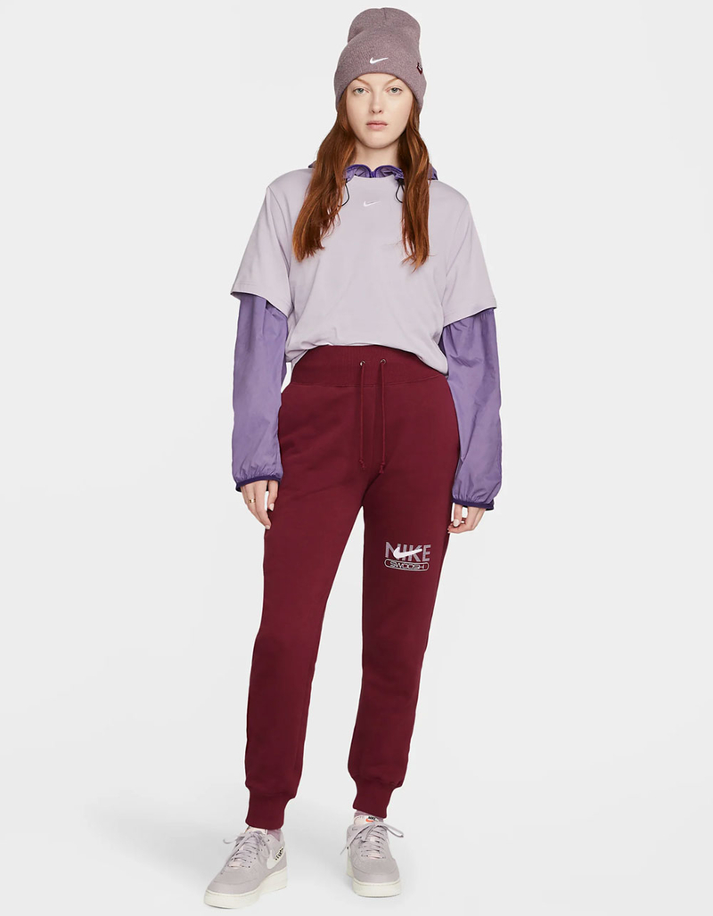 NIKE Sportswear Essentials Womens Boxy Tee image number 3