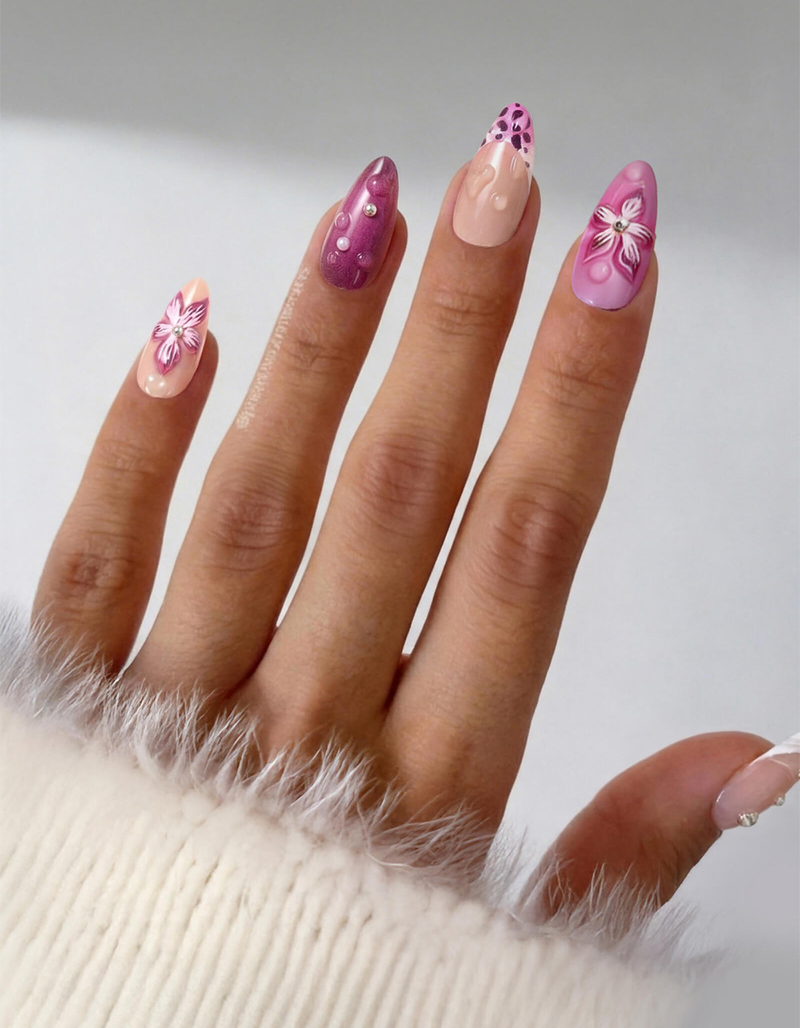 NEVER HAVE I EVER Super Bloom Almond Press-On Nails image number 4