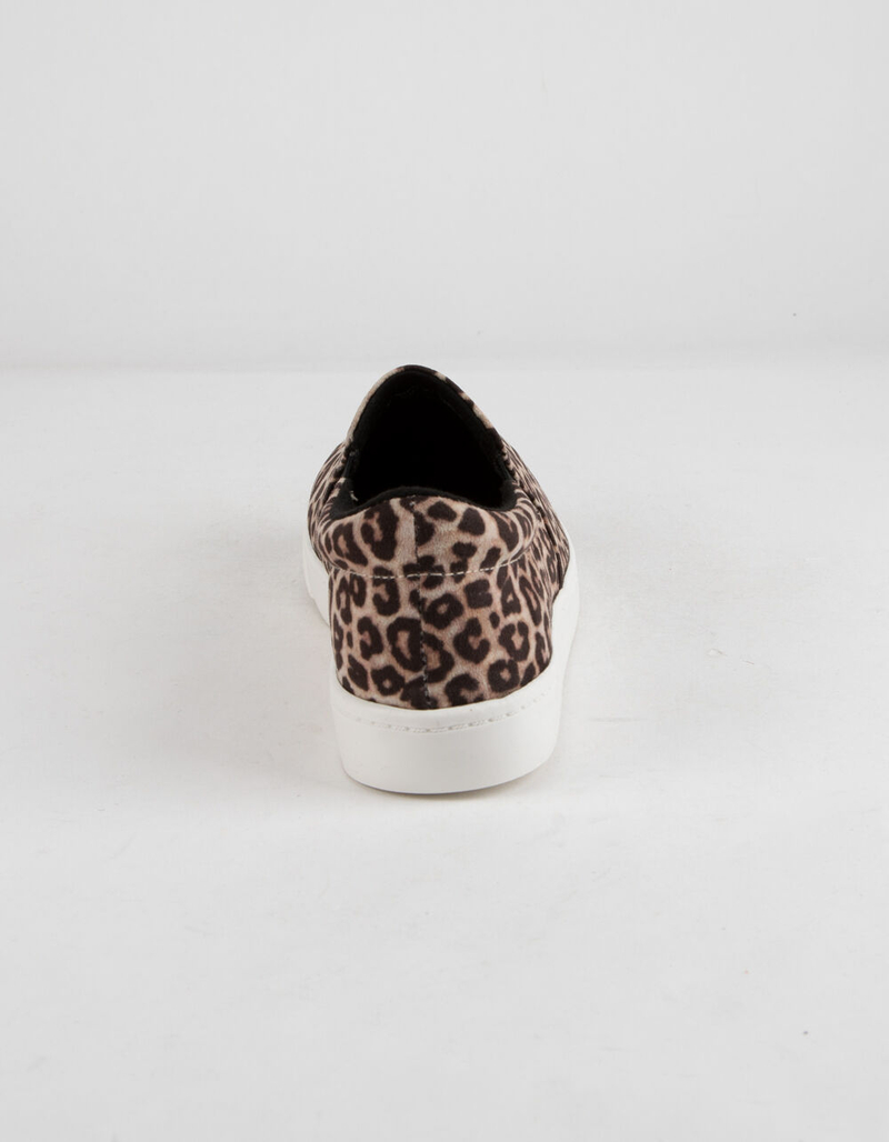 SODA Reign Cheetah Womens Slip-On Shoes image number 4
