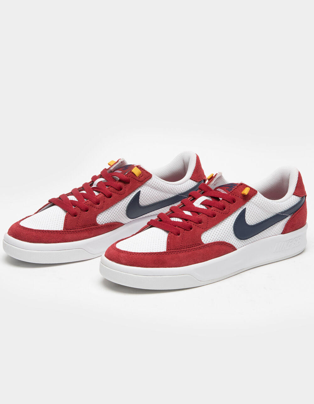 nike sb adversary red