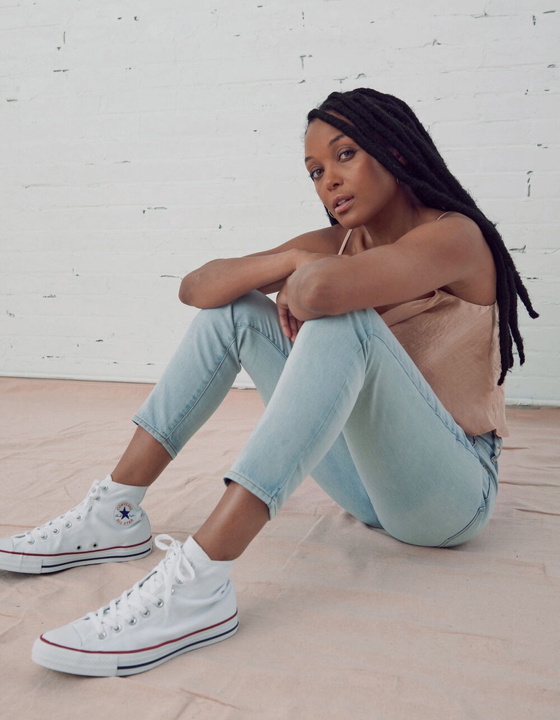 RSQ Vintage Mom Womens Bleach Jeans image number 7