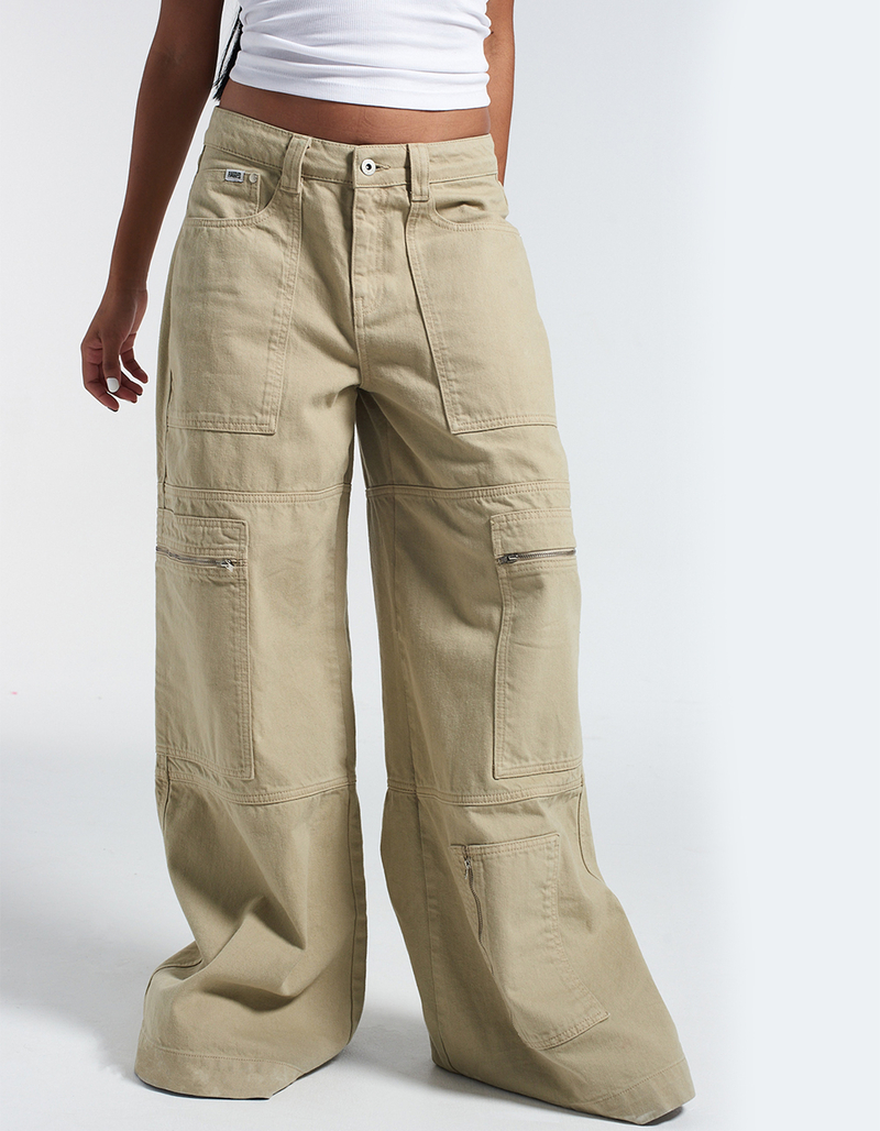 THE RAGGED PRIEST Womens Zip Sweeper Jeans image number 1