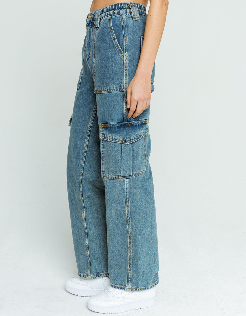 BDG Urban Outfitters Elastic Skate 