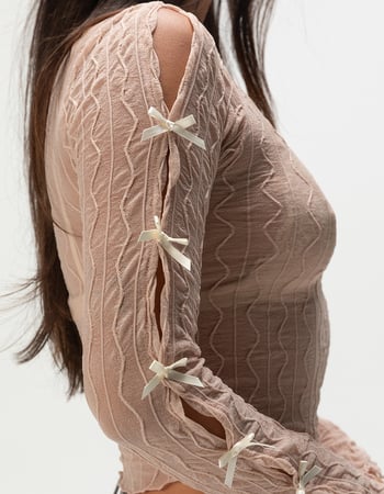 FULL TILT Textured Bow Womens Long Sleeve Top Alternative Image