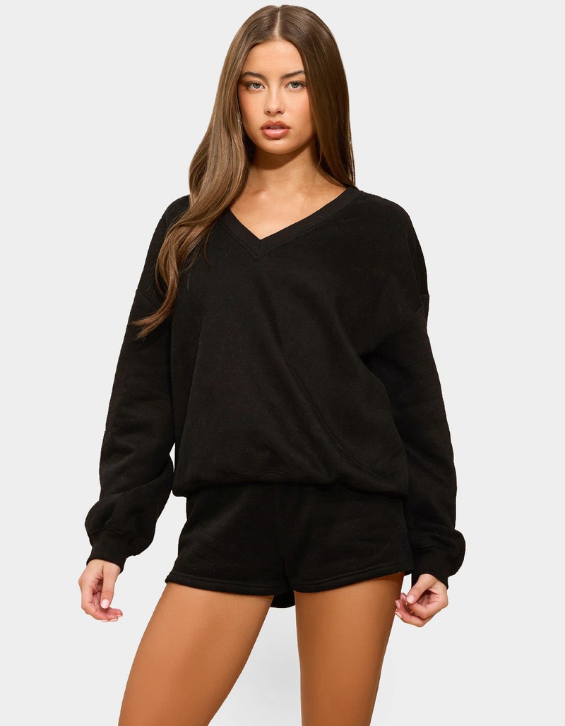 EDIKTED Bronte V-Neck Sweatshirt image number 0